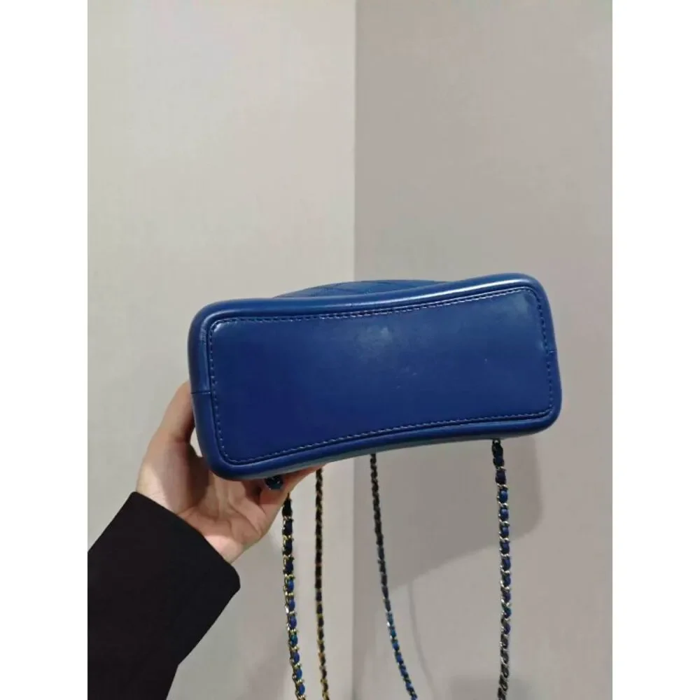 Chanel Women Pre-Loved Bag Very Good Condition - Picture 5 of 5